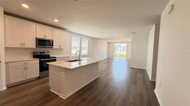 Building Photo - 3905 Giorgio Dr