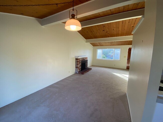 Building Photo - 1116 Isabelle Ct