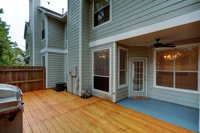 Building Photo - 7 N Spiral Vine Cir