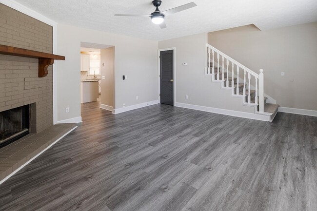 Building Photo - 4071 Hidden Hollow Dr