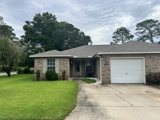 Primary Photo - 1207 Chimera Ln