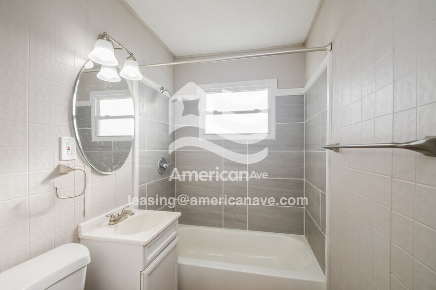 Building Photo - 2610 Horton Dr