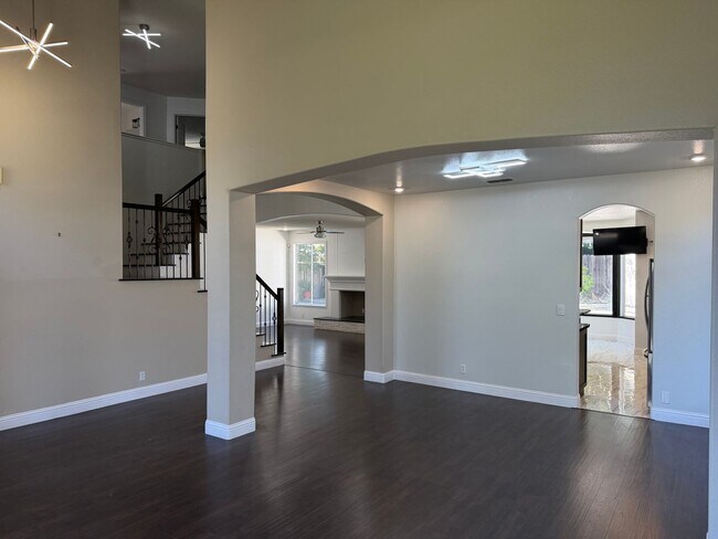 Building Photo - 9223 Camden Lake Way