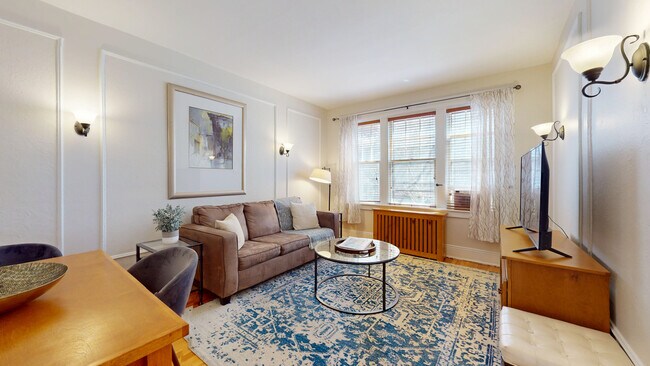 Building Photo - 461 Washington St