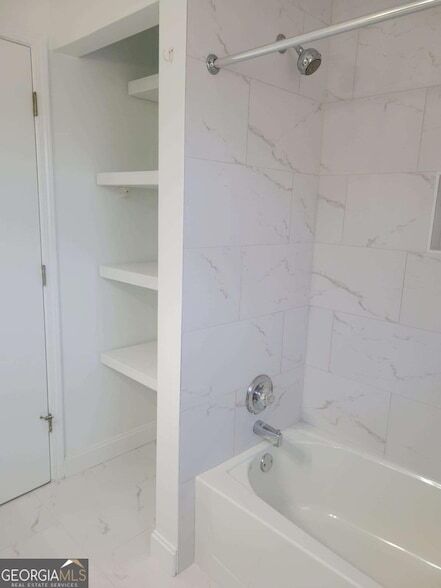 Building Photo - 1063 Pleasant Hill Rd