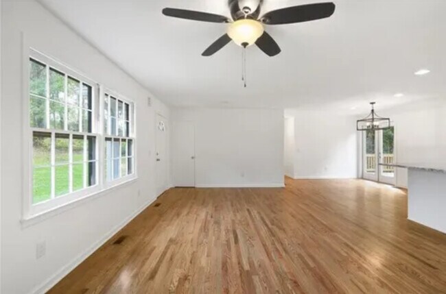 Building Photo - 2260 Pilgrim Mill Rd