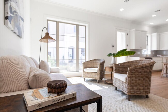 Building Photo - FOR RENT in SUGAR MILL POND!