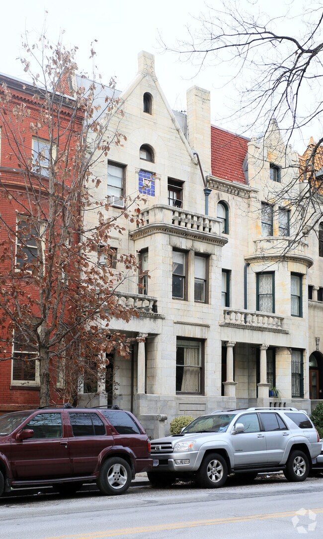 Building Photo - 1733 P St NW