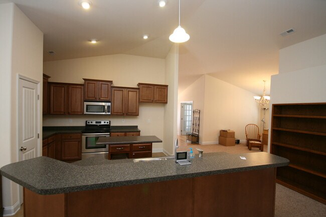 Building Photo - 235 Crab Orchard Dr