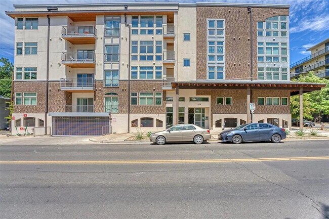 Building Photo - 908 Nueces St