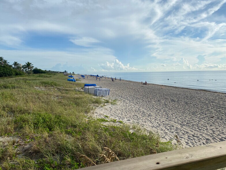 Building Photo - 88 S Ocean Blvd