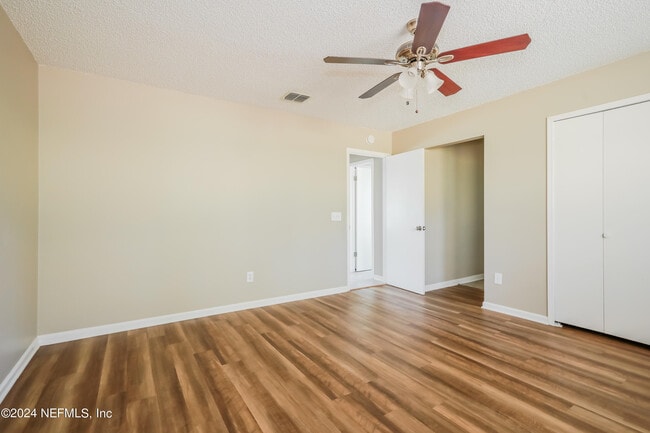 Building Photo - 1696 Sandy Hollow Loop