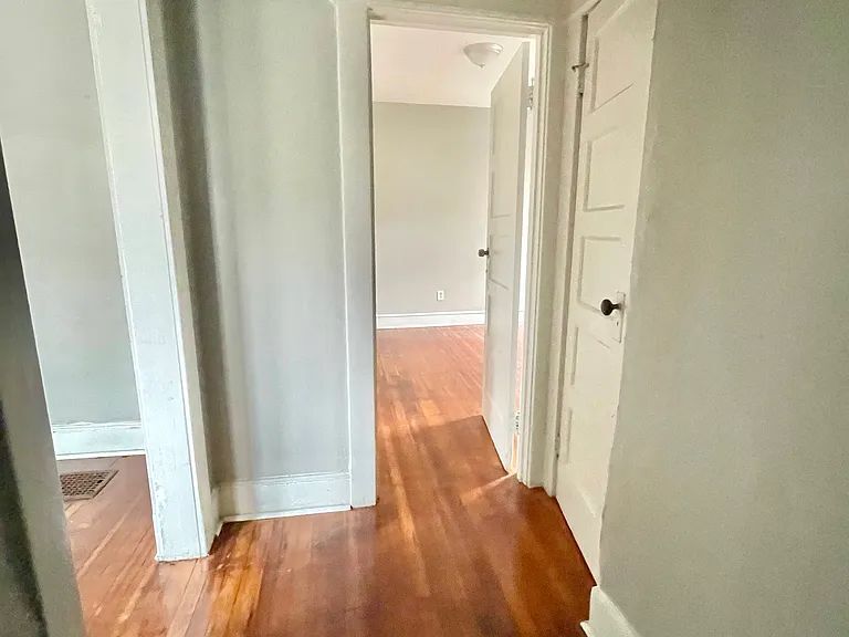 Building Photo - 48 Pardee Pl