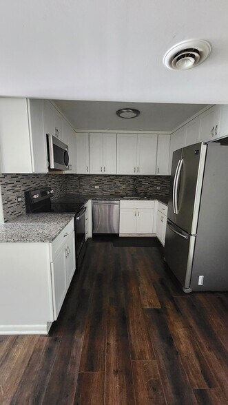 Building Photo - 191 Hillcrest Ter