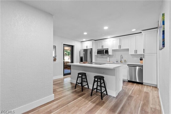 Building Photo - 1373 Morningside Dr