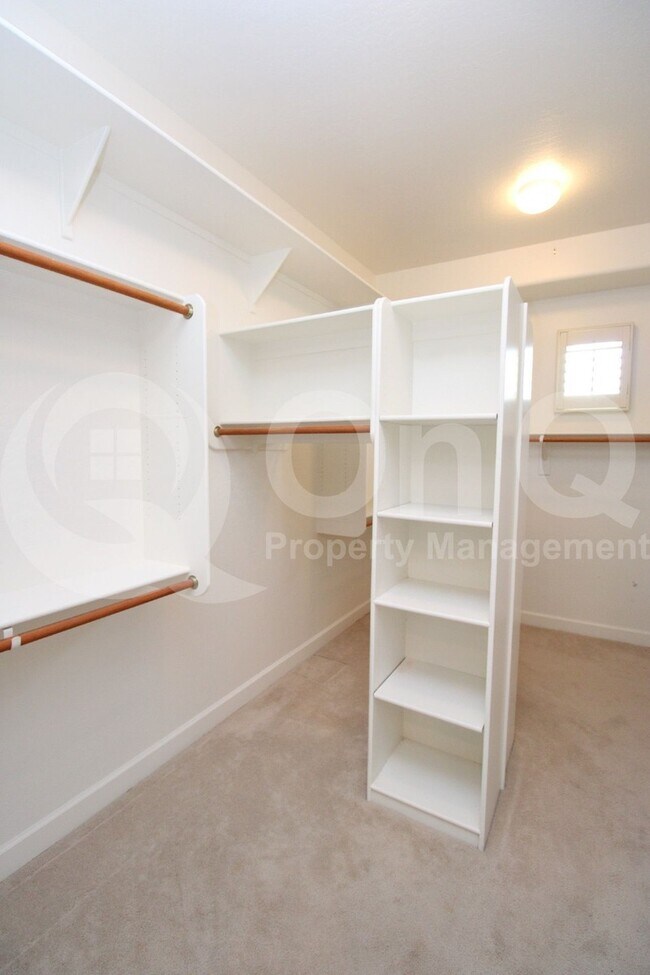 Building Photo - 4501 E Timberline Ct