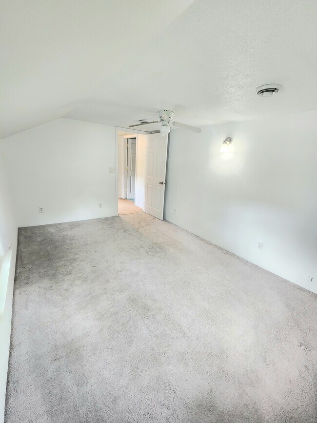 2nd floor - bedroom #3 - 110 W Short St