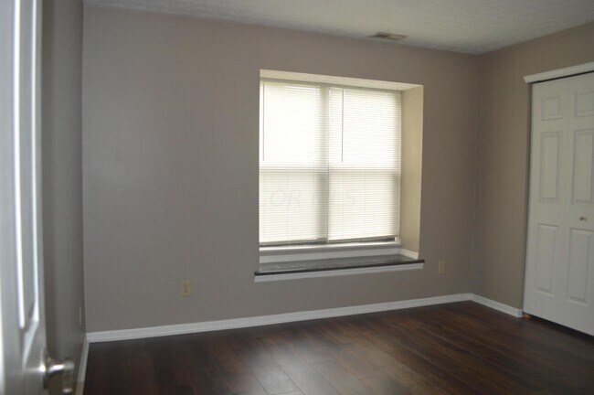 Building Photo - 2744 Greystone Dr