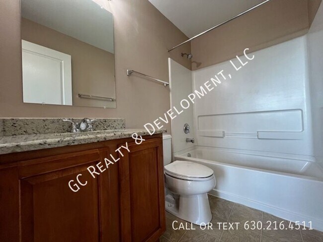 Building Photo - 1513 Bristol Ln