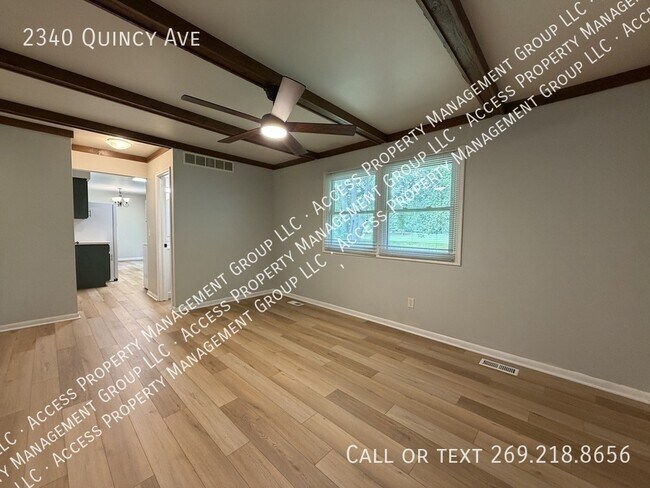 Building Photo - 2340 Quincy Ave