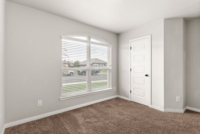 Building Photo - 6908 Catherine Dr