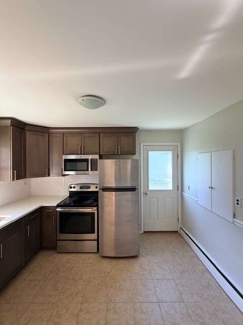 Building Photo - 2404 Mccawber Dr