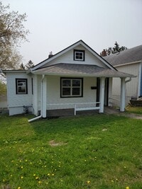 Building Photo - AVAILABLE JUNE 1st 2026 - Fantastic Newly ...