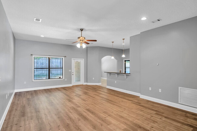 Building Photo - 4628 Hermosa Rd