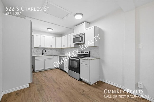 Building Photo - 622 S Charles St