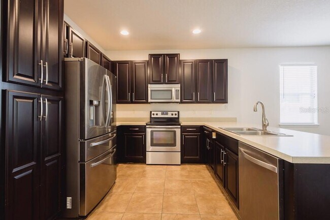 Building Photo - 7557 Azalea Cove Cir