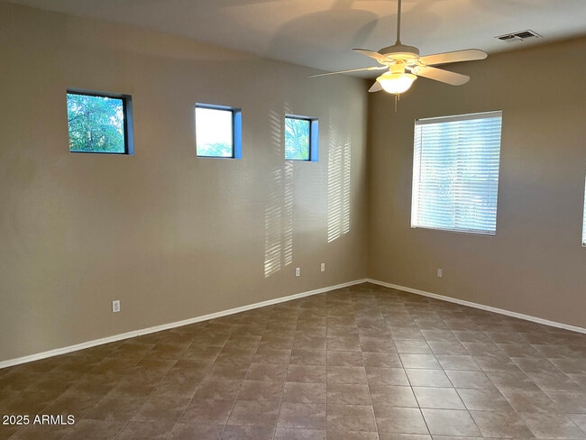 Building Photo - 4537 E Thunder Hawk Rd