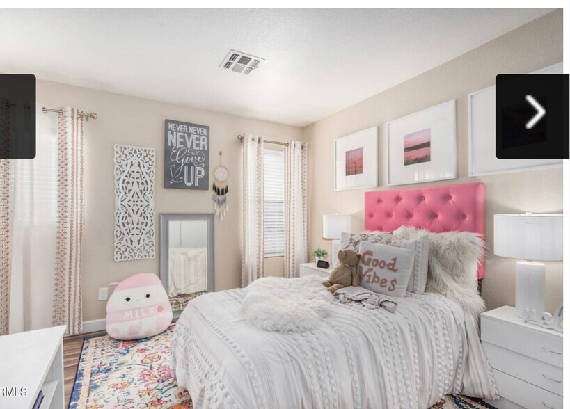 Building Photo - 2418 E Peach Tree Dr