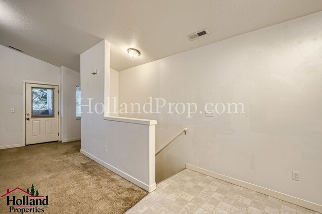Building Photo - 4415 NE 88th Ave