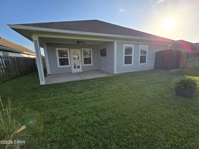 Building Photo - 108 Redfish Way