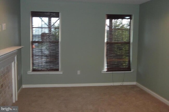 Building Photo - 410 Terrace Dr