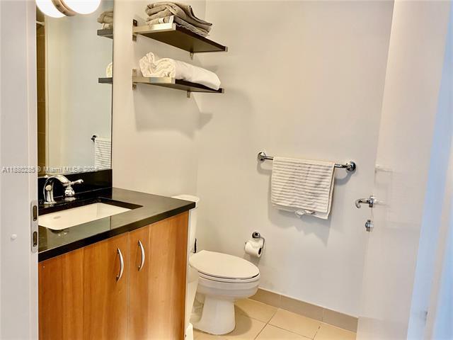 Building Photo - 300 S Biscayne Blvd