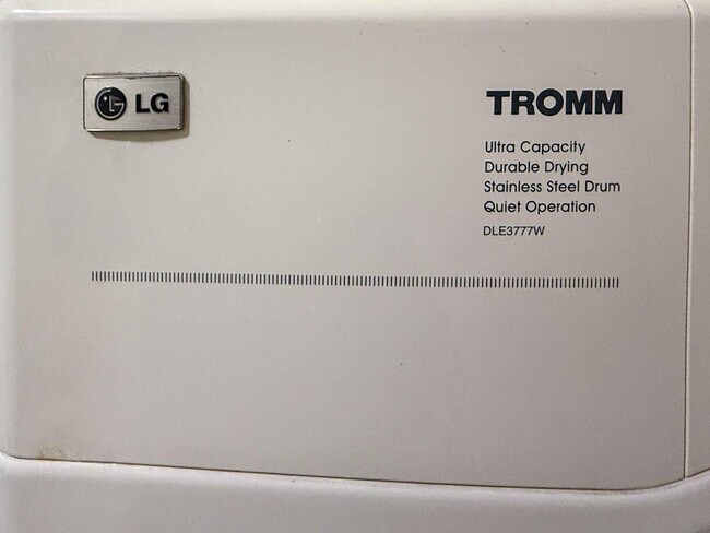 Building Photo - 3103 W Zachary Dr