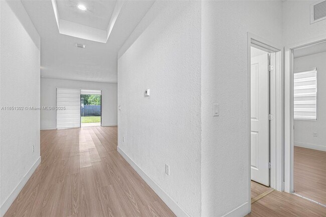 Building Photo - 21465 SW 125th Psge