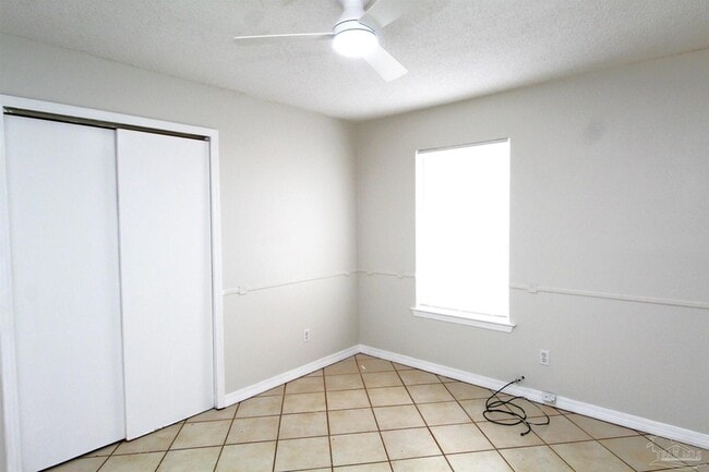 Building Photo - 408 Peppertree Terrace