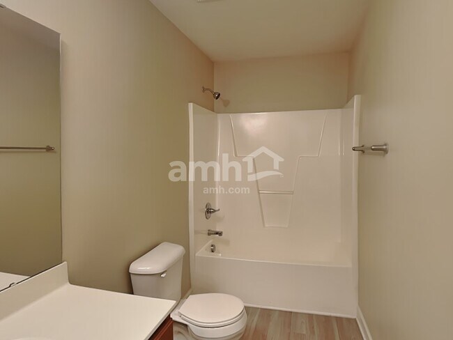 Building Photo - 163 Bluestone Dr