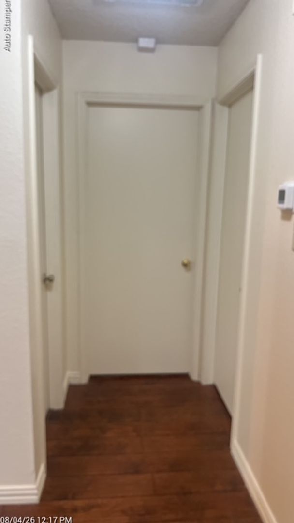 Building Photo - 903 Love Wood Ln