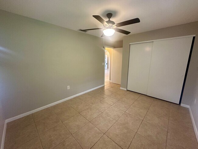 Building Photo - 3 Bedroom/ 2 Bath Fenced in Home for rent ...