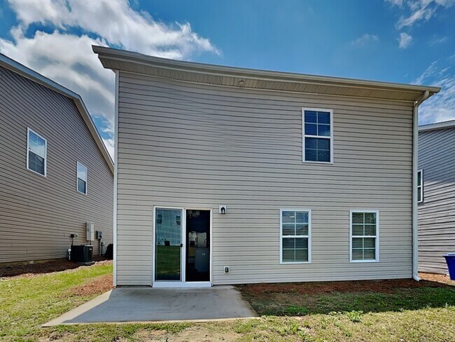 Building Photo - Apply Today! Burnside Farms!! Near USC, I-77