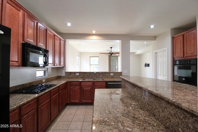 Building Photo - 22310 E Creekside Ct