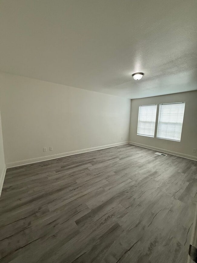 Building Photo - 144 Citadel Ct