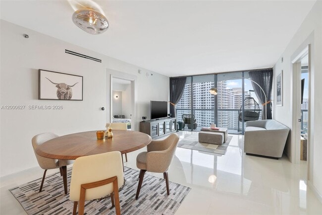 Building Photo - 465 Brickell Ave