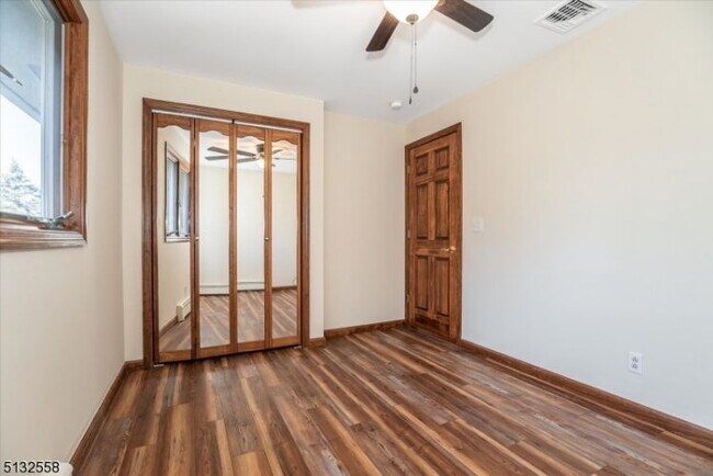 Building Photo - 9 Log Cabin Terrace