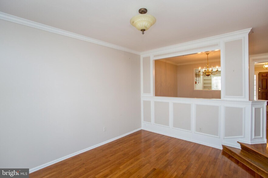 Building Photo - 9 Sturbridge Ct