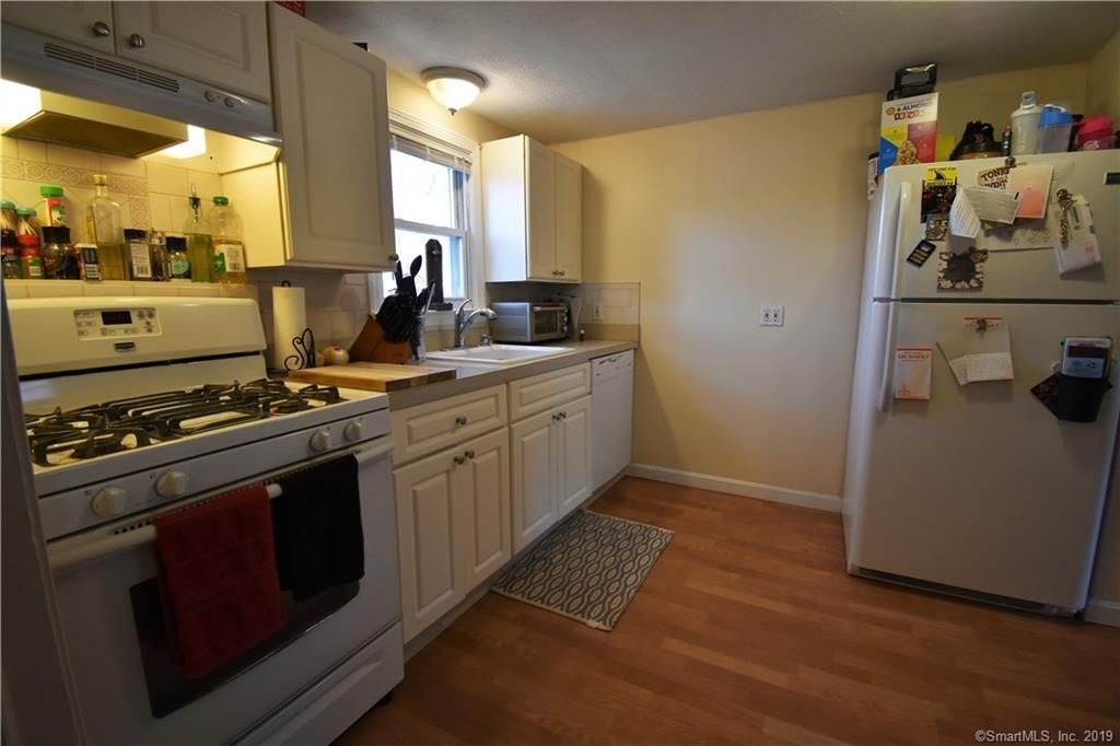Kitchen 2 - 382 Riverside Dr