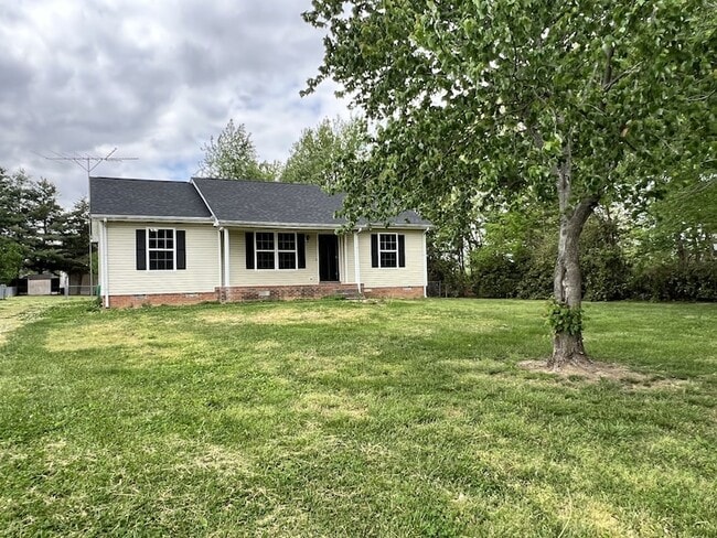 Building Photo - 297 E Carter Rd